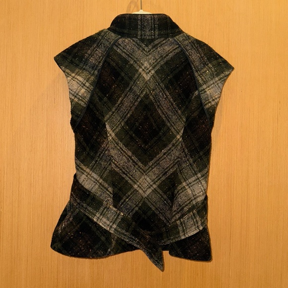 NWOT CAbi Wool Blend Vest - Picture 6 of 7